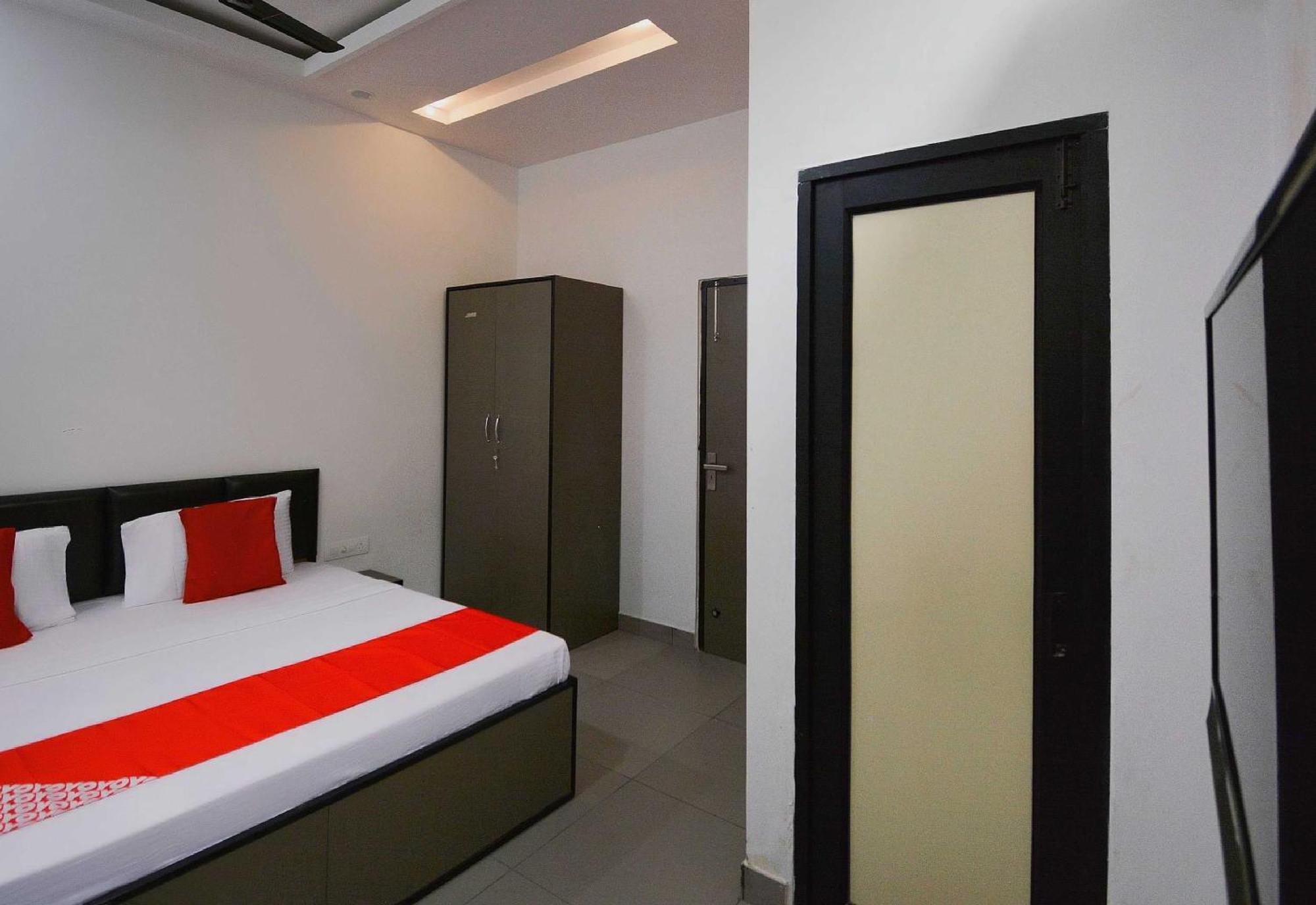 Hotel O White Solitaire Ludhiana Exterior foto